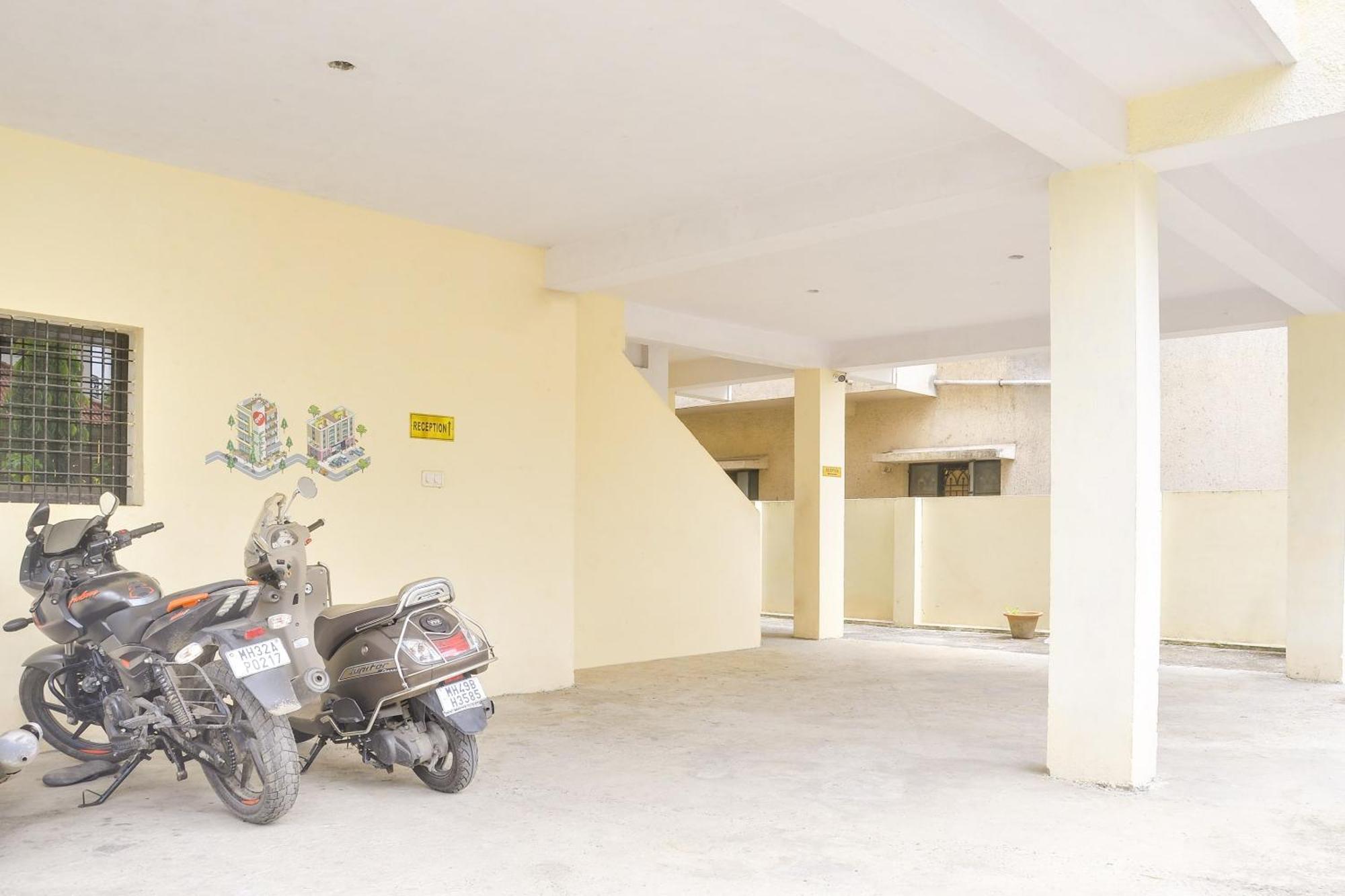 Hotel O Infinity Inn Nagpur Exterior foto